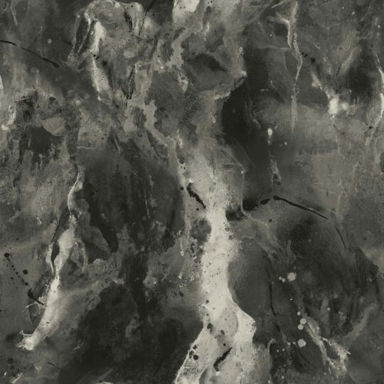 Paria wallpaper brings a sense of the outdoors into interior spaces, offering an earthy yet refined aesthetic that celebrates the untamed beauty of nature’s artistry.